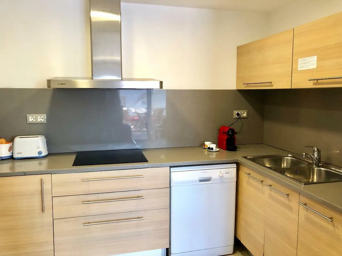 Apartament Familiar Av. Tarragona روساس 0*,